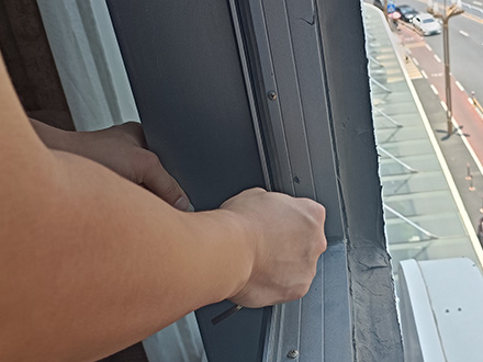 玻璃幕墙维修
